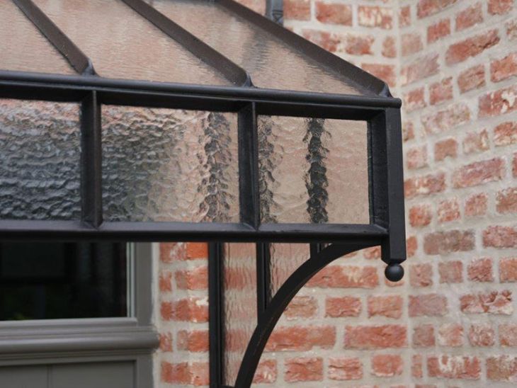 Vord&auml;cher aus Stahl